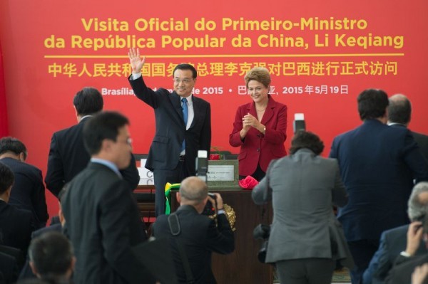 Dilma e o primeiro-ministro  Li Keqiang no Palácio do Planalto
