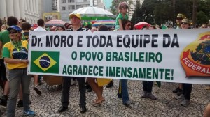 Protesto contra o governo: ídolo da direita