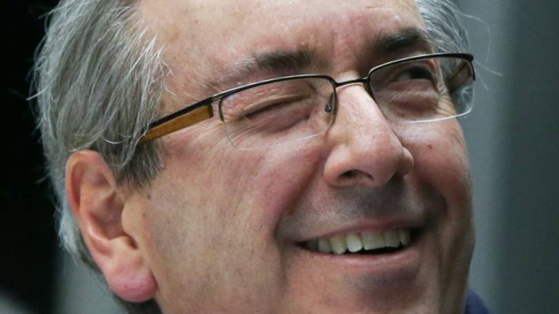 http://www.diariodocentrodomundo.com.br/wp-content/uploads/2016/04/size_810_16_9_eduardo-cunha-pmdb-rj-em-sessao-na-camara.jpg