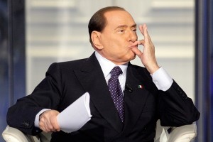 Berlusconi-Itália-Ex-primeiro-ministro-Condenado-Fraude Fiscal-Fe-em-Jesus