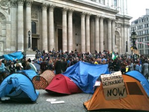 occupy_london_tents_by_st_pauls_8747