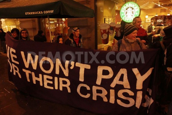 Protesto contra a Starbucks em Londres