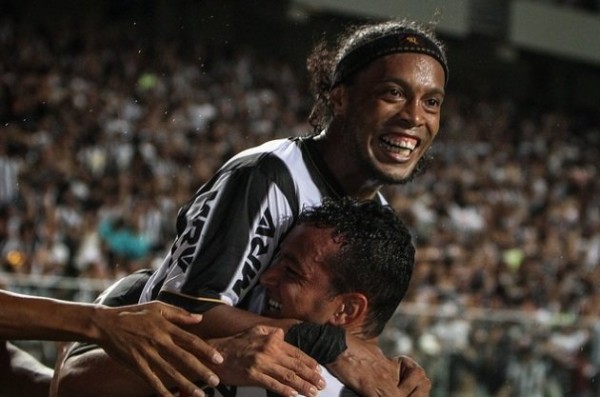 A festa foi de Ronaldinho Gaúcho