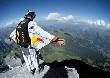 Ueli Gegenschatz, outro esportista radical da Red Bull morto em ação