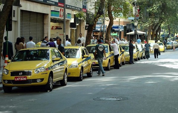 Enquanto isso, no Rio ...