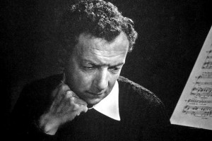 o compositor e maestro inglês Benjamin Britten