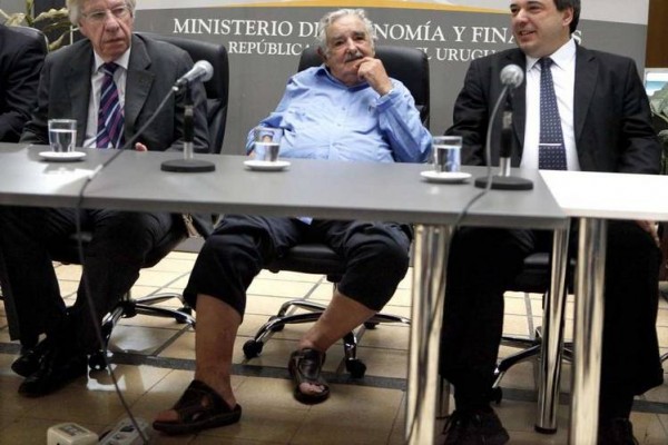 mujica de sandálias