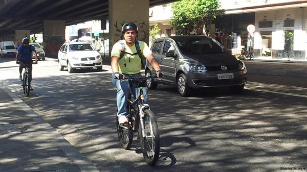 O vereador Police vai trabalhar de bicicleta