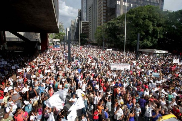 professores_protesto_12_03_2010