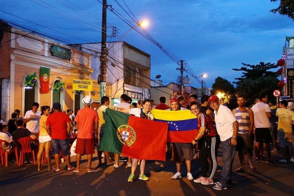 Movimentação de torcedores em Manaus.