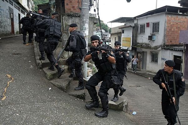polícia favela