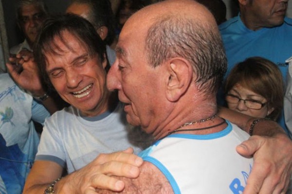 Tudo em casa: Roberto Carlos e Anísio Abrahão Davi, da Beija Flor