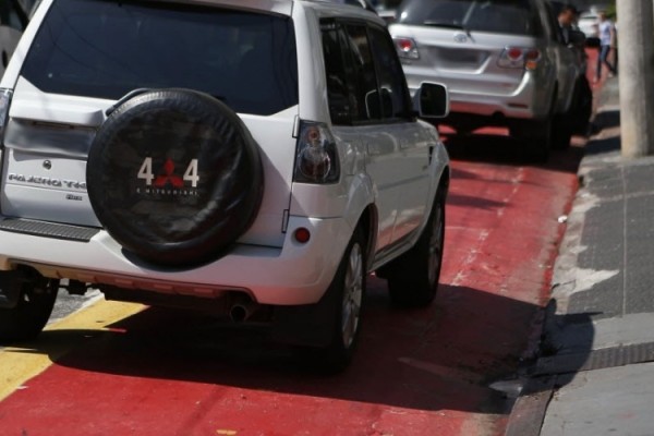 ciclovia carro