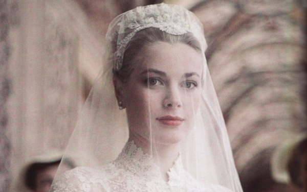 Grace Kelly (1929 - 1982) na ocasião de seu casamento com o Príncipe de Mônaco.