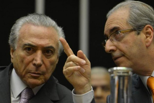 "Vamos precisar de uma pintada naquela parece quando você assumir, Michel"