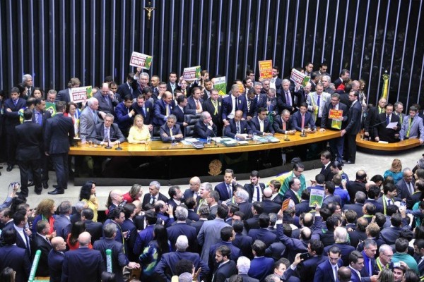 Circo do impeachment 