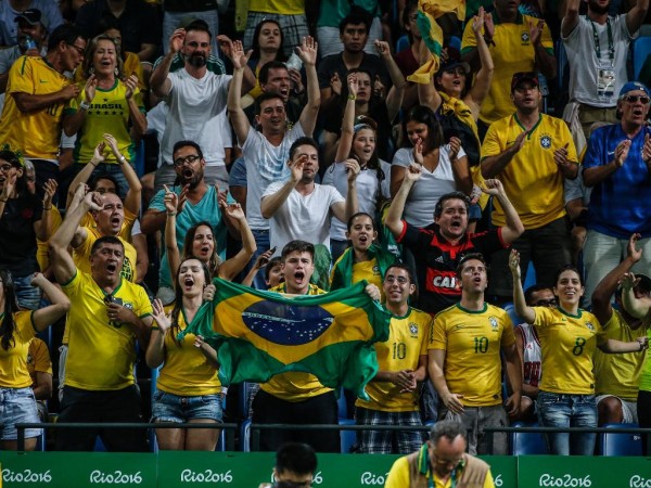 torcida_basquete_menor