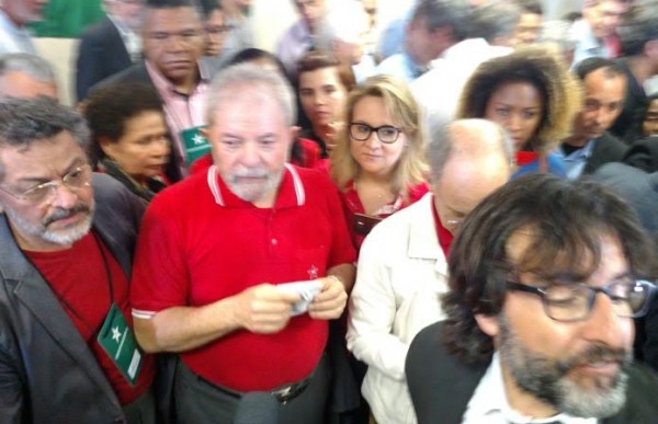 Lula na coletiva sobre a denúncia do MPF