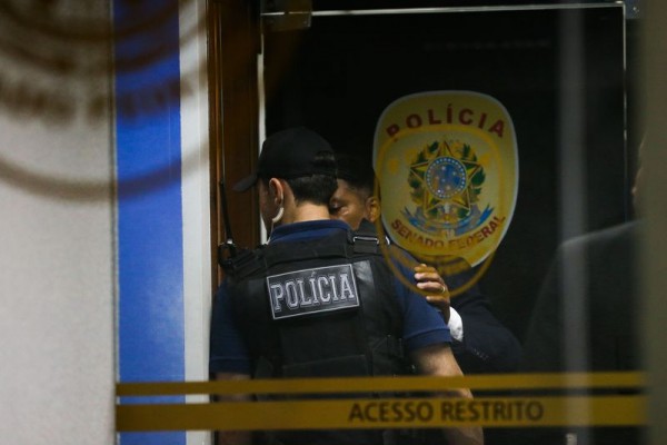 Brasília - A Polícia Federal prendeu policiais legislativos suspeitos atrapalhar a Operação Lava Jato (José Cruz/ Agência Brasil)