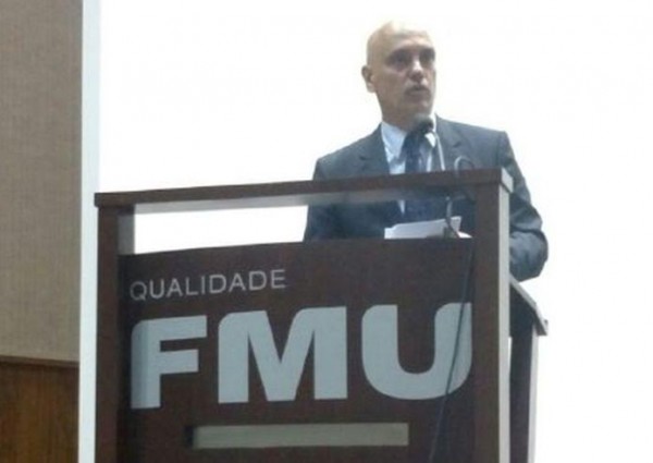 Moraes na faculdade