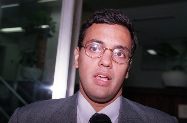 Moraes em 1998, com cabelo
