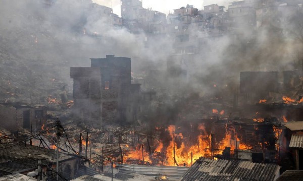 Incêndio em Paraisópolis, a "Etiópia", segundo Bia Doria