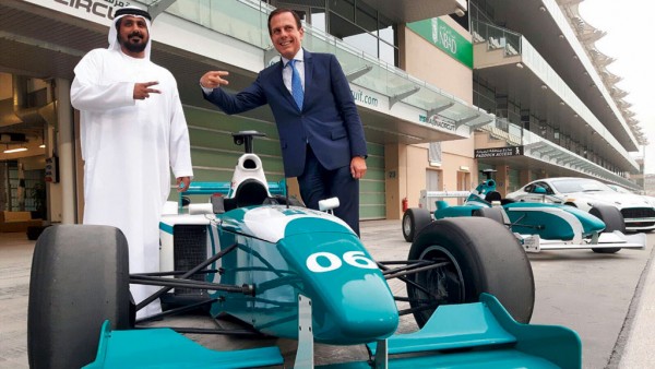 Doria com o presidente da Abu Dhabi Motorsports