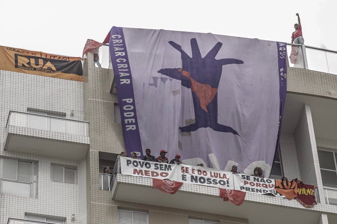 Resultado de imagem para TrÃ­plex atribuÃ­do a Lula encalhou em leilÃ£o
