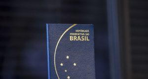Veja o passaporte