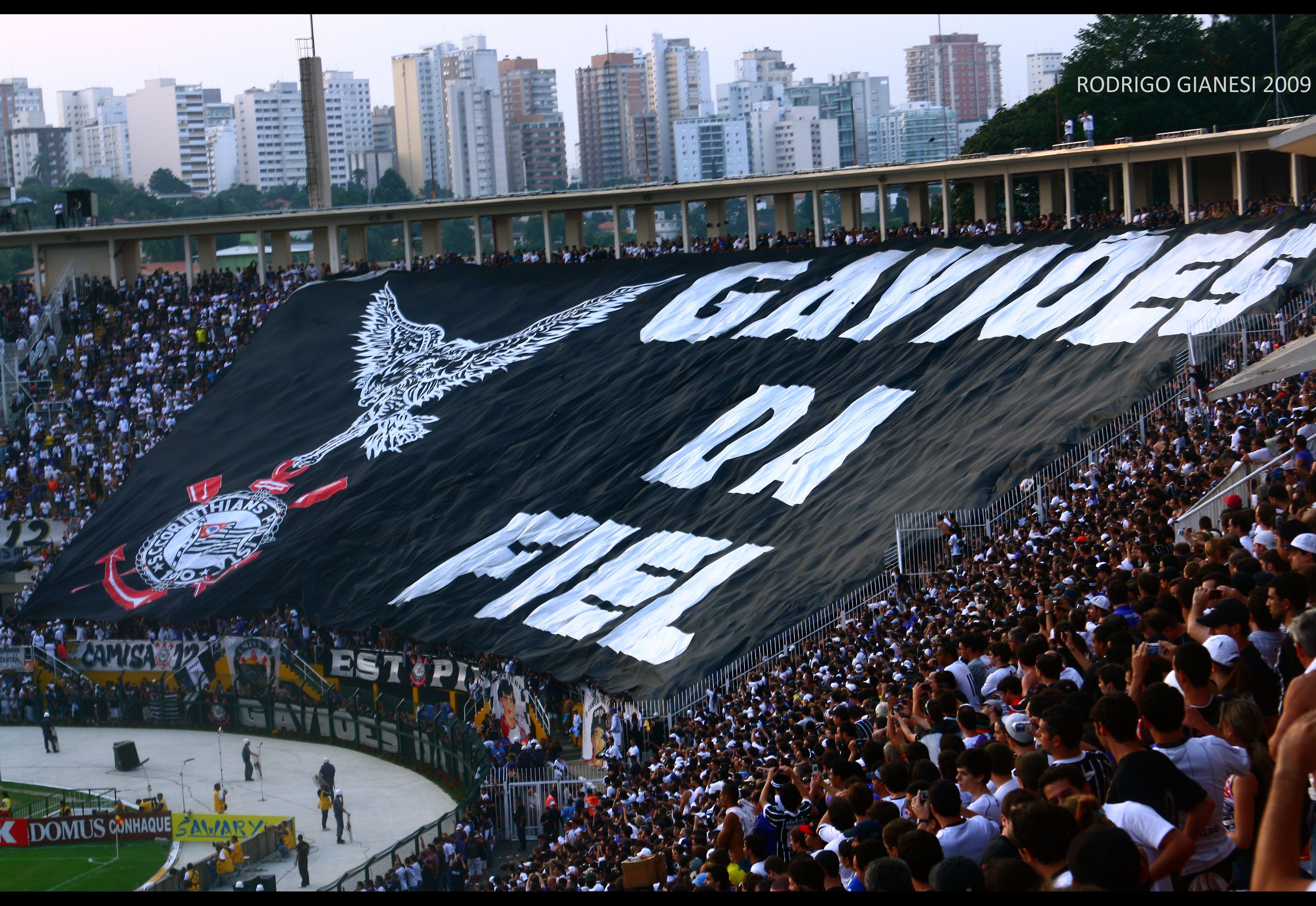 Gaviões vai levar bandeirão de 100 metros contra 'Bolsonaro e sua gripezinha' pra Paulista