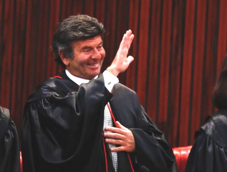 Fux disse que o TSE poderia anular a eleição em caso de fake-news em massa; cadê?