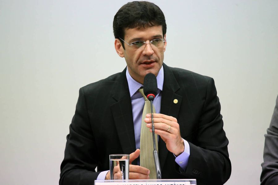 Resultado de imagem para Juiz diz que suspeitas de candidaturas laranjas do PSL 'atentam contra a lisura do processo democrático'