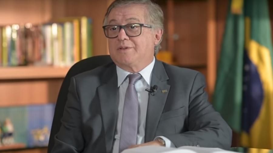 O ex-ministro da Educação, Ricardo Vélez Rodríguez; ele criticou pastores no MEC