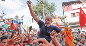 Lula comemora junto com o Povo. Imagem: reprodução