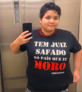 Sergio Moro na boca e no peito do povo: "Juiz ladrão" faz ...