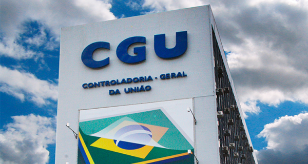 Resultado de imagem para CGU: Pensionistas do governo federal receberam até R$ 573 mil em dezembro...