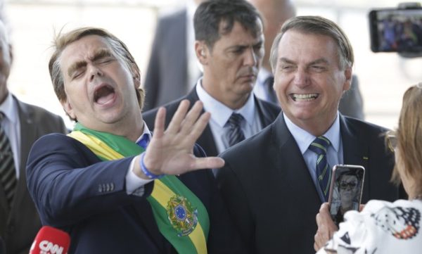 Resultado de imagem para bolsonaro carioca