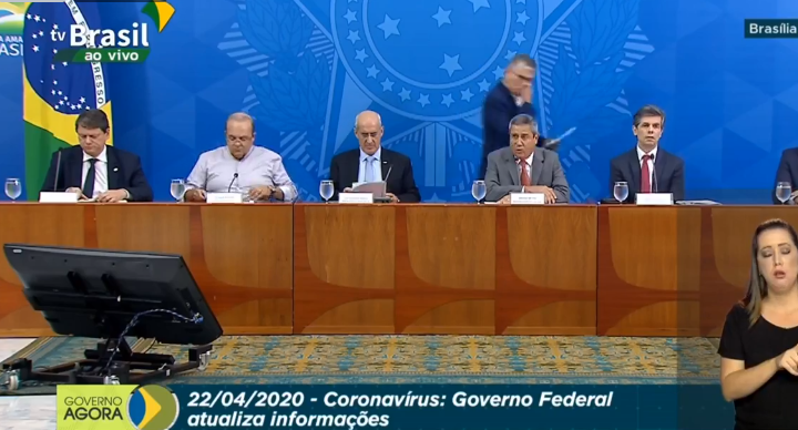 AO VIVO Com Nelson Teich, Ministério da Saúde faz coletiva de imprensa