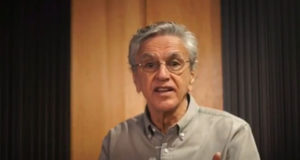 Caetano Veloso. Foto: Reprodução/YouTube