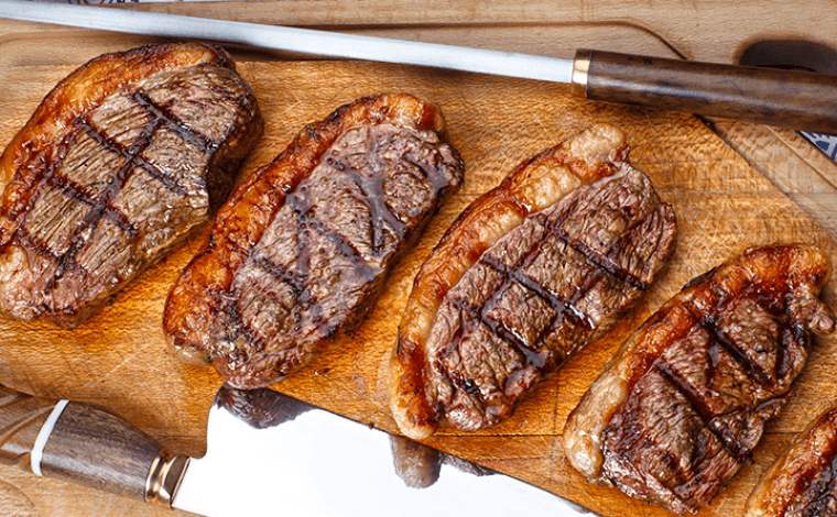 Homem compra picanha furtada e é preso quando fazia churrasco com os amigos