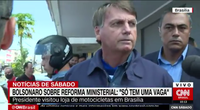 VÍDEO: Bolsonaro defende Pazuello e diz que fornecimento ...