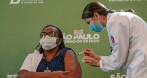 Enfermeira Mônica Calazans na Netflix