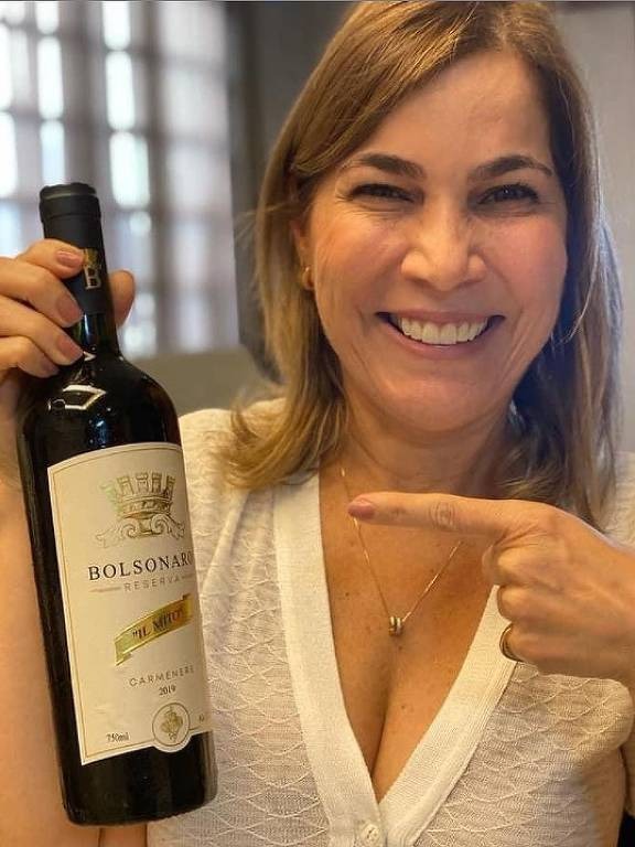 Idealizadora do TrateCov hostilizou cubanos e ajudou a desmontar Mais Médicos