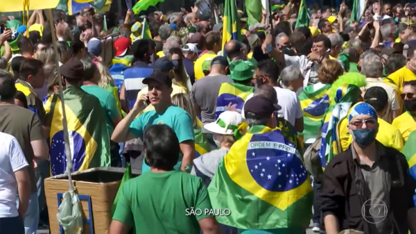 Bolsonaristas em ato golpista