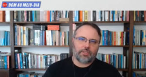 Veja o Daniel Cara