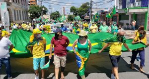 Bolsonaristas em ato golpista