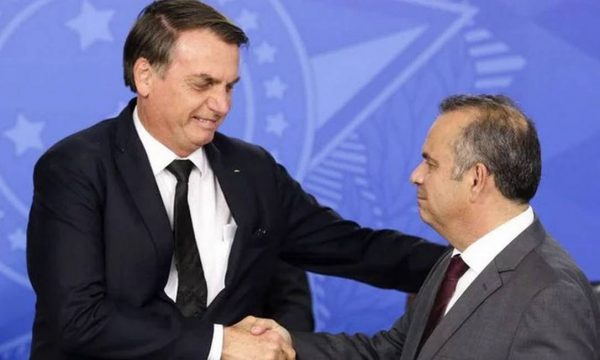 Presidente Jair Bolsonaro e o ministro do Desenvolvimento Regional, Rogério Marinho