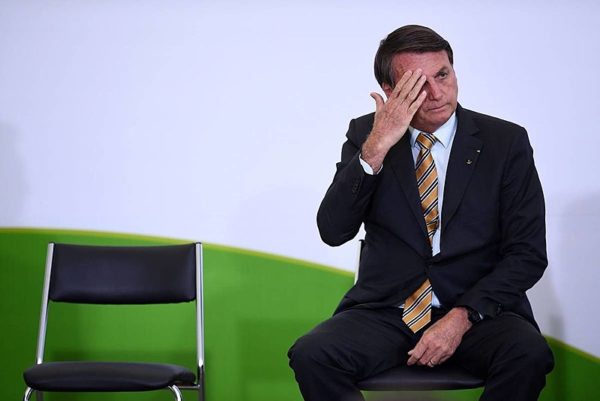 Bolsonaro ensaiou convocar o Conselho da República, mas foi ignorado