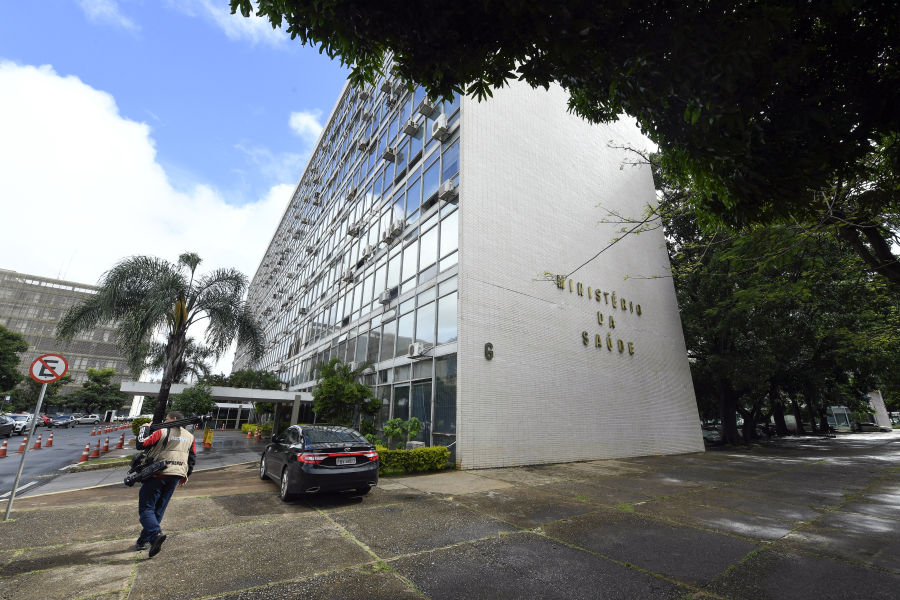 O motoboy esteve no prédio da pasta em 12 de julho