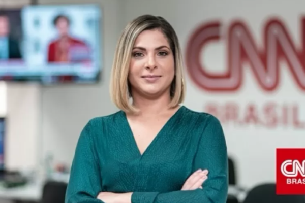 A jornalista Daniela Lima já foi alvo de ataques. Imagem: Reprodução